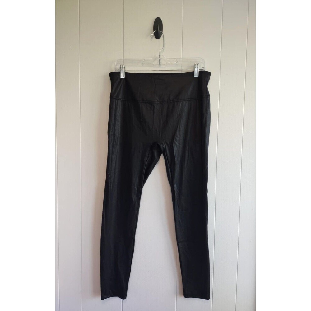 Women's Shiny Black Cropped Leggings Size Medium